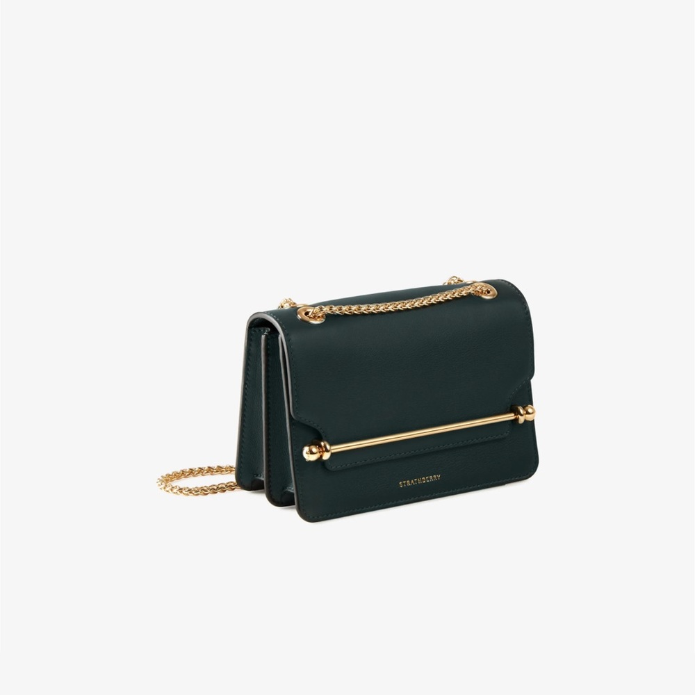 STRATHBERRY EAST/WEST MINI